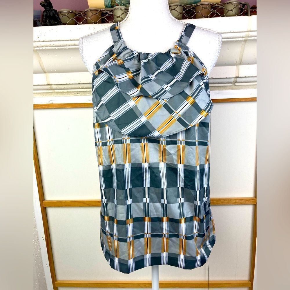 Banana Republic NWT ruffled front Plaid Sleeveless Women's Top great layering